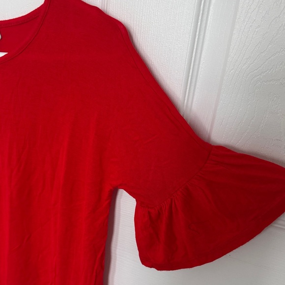 Urbanology Red Short-Sleeve Ruffle Tee - Picture 2 of 5